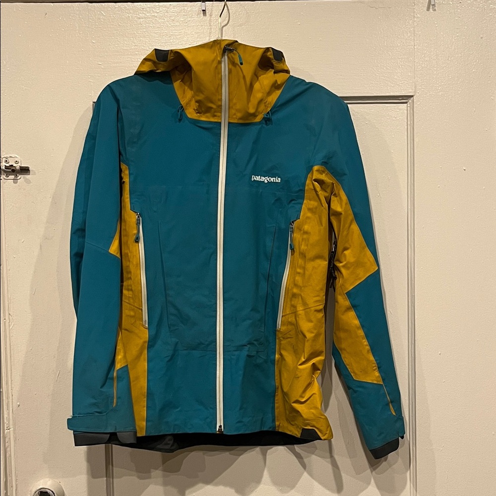 Patagonia 2014 Waterproof Alpine Jacket. Teal and Mustard Hooded. Best coat ever